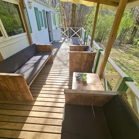 Camping Le Pech Charmant Les Eyzies Exterior foto