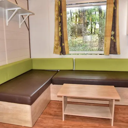 Camping Le Pech Charmant Les Eyzies Exterior foto
